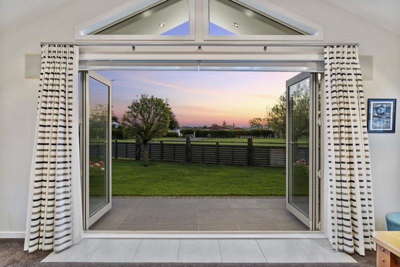 12 Ngutumanga Road, Waihou, Te Aroha - Carousel 1