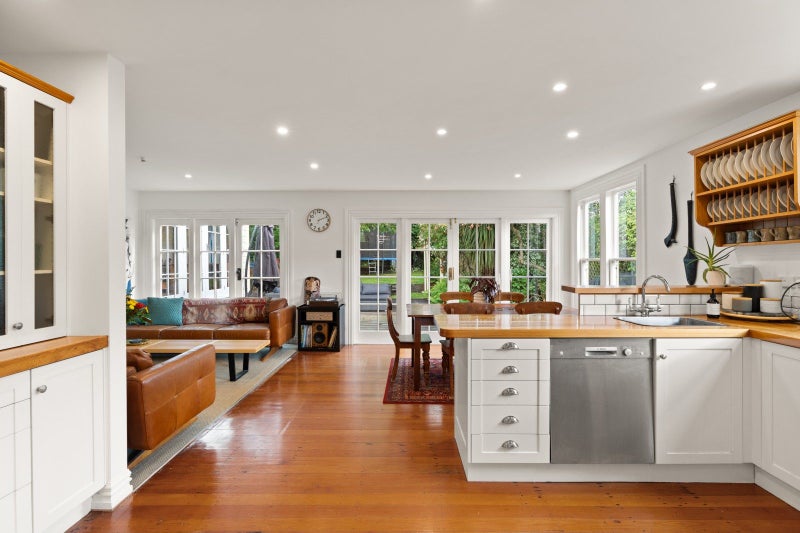 5 Passmore Crescent, Maori Hill, Dunedin - Carousel 2