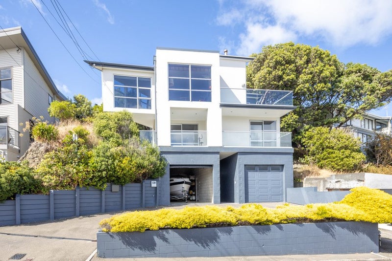 121A Wexford Road, Miramar, Wellington - Carousel 1