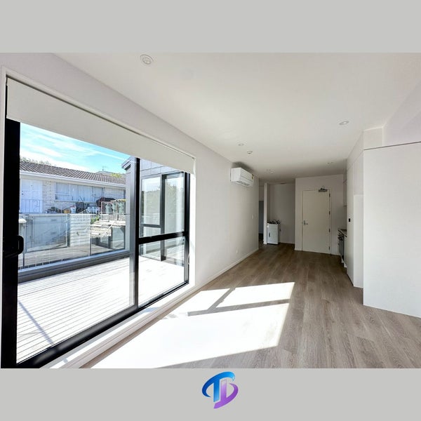 8/53 Drake Street, Howick, Auckland - Carousel 2
