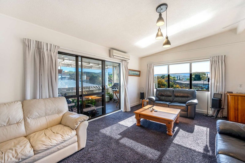 8A Devon Street, Taradale, Napier - Carousel 2