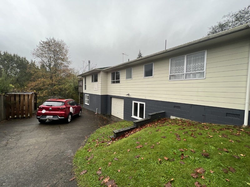 7 Helena Place, Sunnybrook, Rotorua - Carousel 1