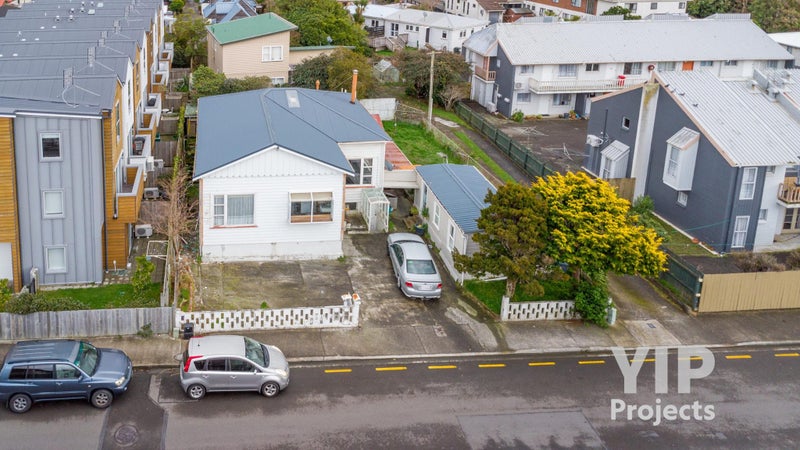 7 Rotoiti Street, Johnsonville, Wellington - Carousel 1