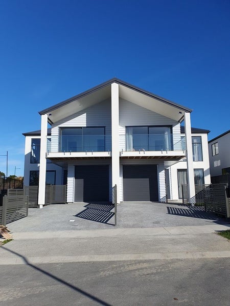 1 Koreke Close, Kenepuru, Porirua - Carousel 1