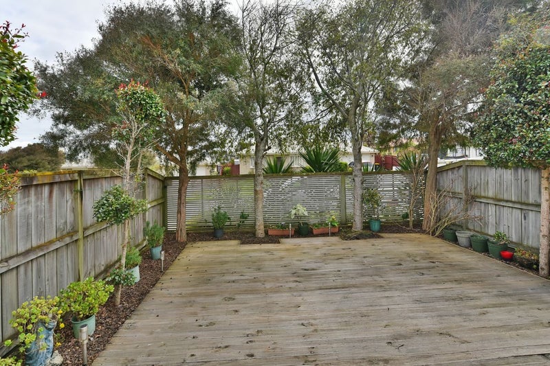 17B Ksenia Drive, Flat Bush, Auckland - Carousel 2
