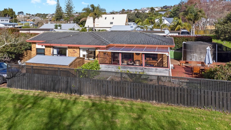 34A Ladies Mile, Manly, Whangaparaoa - Carousel 1