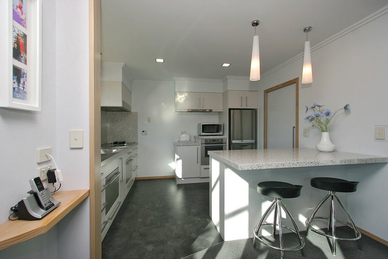 10 Oriental Street, Welbourn, New Plymouth - Carousel 4