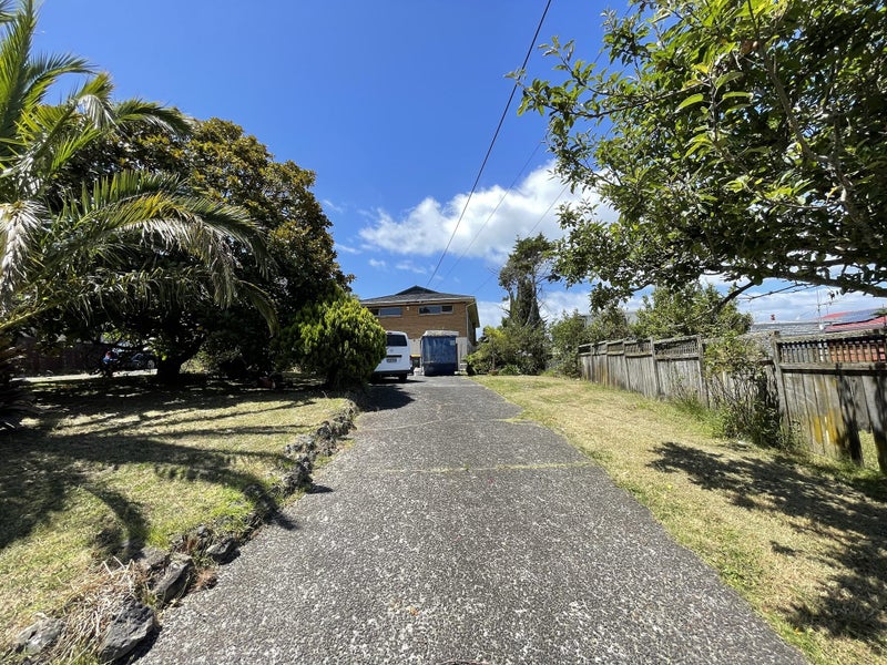 54 Monarch Avenue, Hillcrest, Auckland - Carousel 2