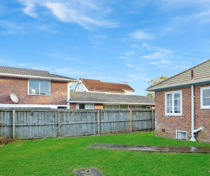 56 Kiwitea Street, Sandringham, Auckland - Carousel 2