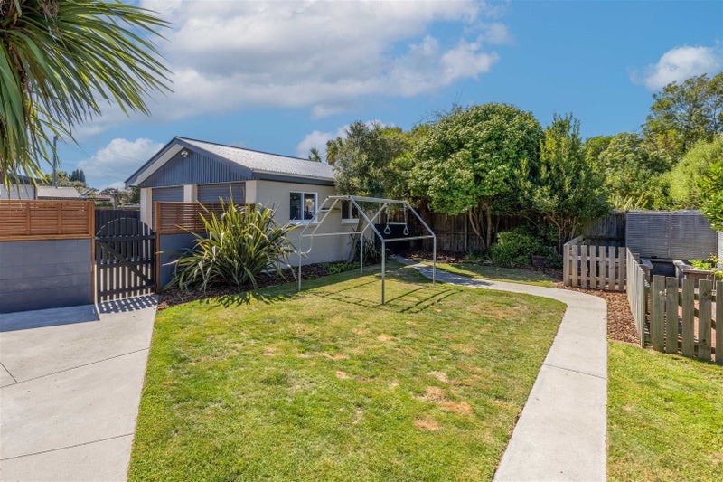 56 Baynes Street, Burwood, Christchurch - Carousel 19