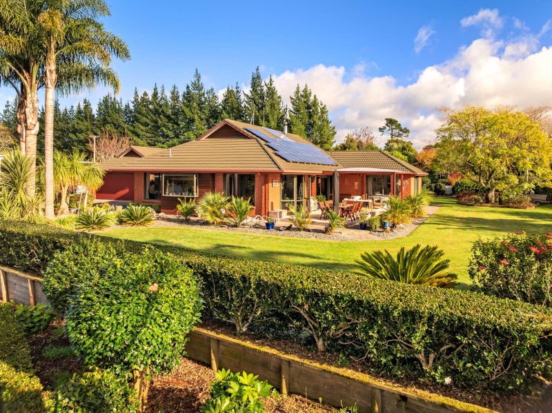 8 Silkwood Way, Tauriko, Tauranga - Carousel 1