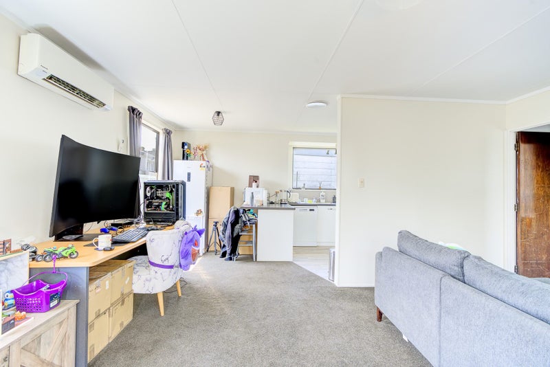 2B Tui Avenue, Forest Lake, Hamilton - Carousel 2