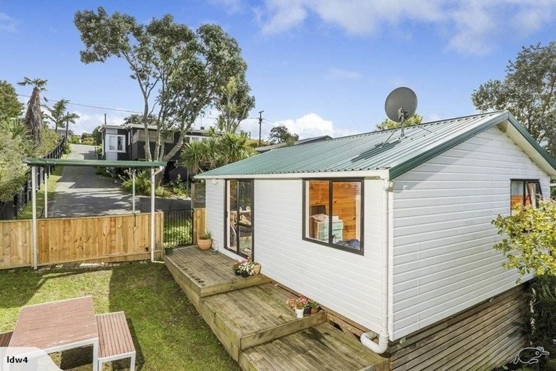 42A Matipo Road, Mairangi Bay, Auckland - Carousel 2