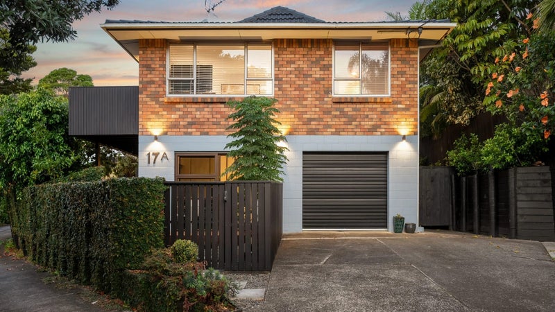 17A Clematis Avenue, Murrays Bay, Auckland - Carousel 1