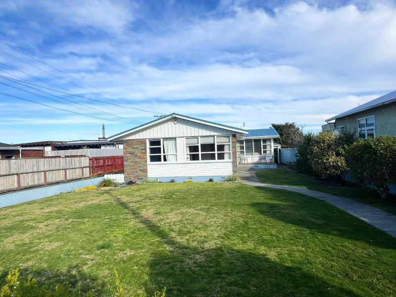 81 Gonville Avenue, Gonville, Whanganui - Carousel 1