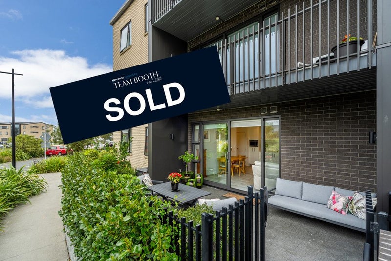 G02/10 Awataha Drive, Northcote, Auckland - Carousel 1