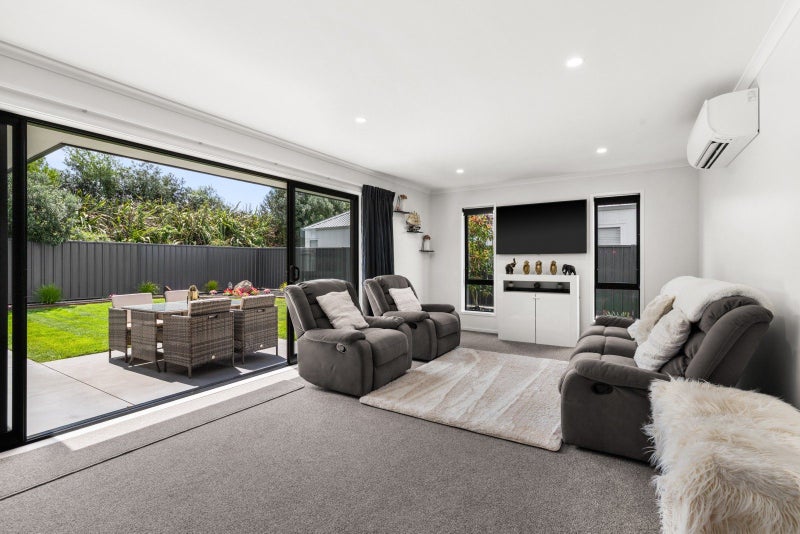 36 Hikawera Drive, Frimley, Hastings - Carousel 1
