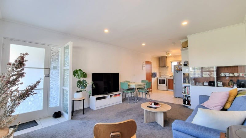 2/13 Oxton Road, Sandringham, Auckland - Carousel 2