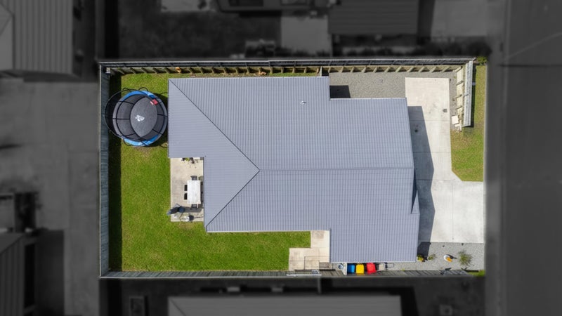 14 Moonsail Drive, Whitby, Porirua - Carousel 19