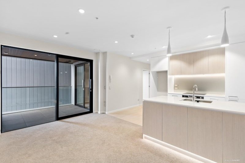 110/4 Bute Road, Browns Bay, Auckland - Carousel 2