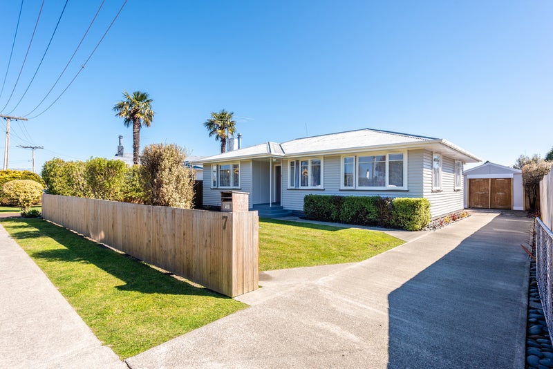 7 Riperata Street, Riverdale, Gisborne - Carousel 1