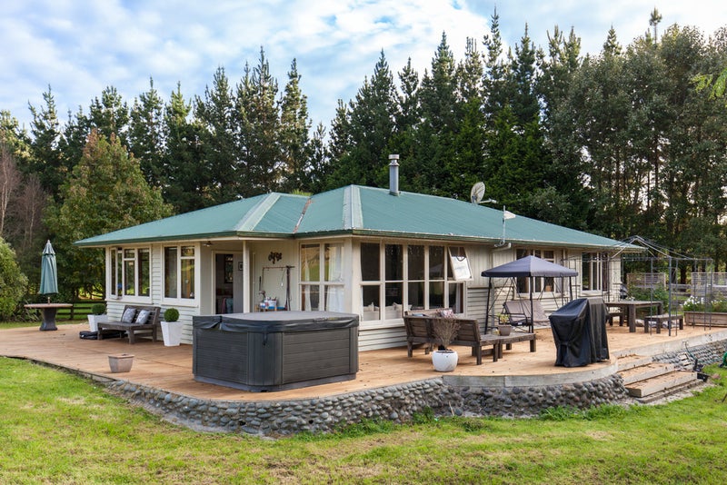 939 Old Mountain Road, Waitetuna - Carousel 1