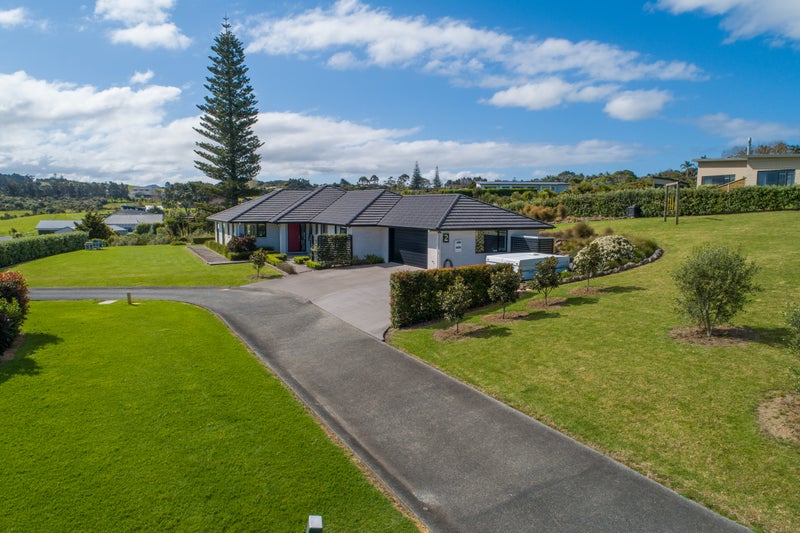 2 Oyster Lane, Whangarei - Carousel 1