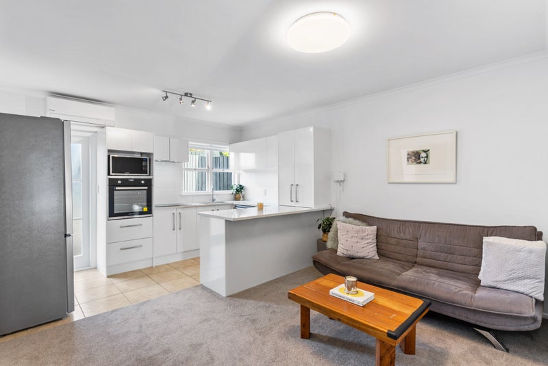 1/0 Selwyn Street, Onehunga, Auckland - Carousel 2