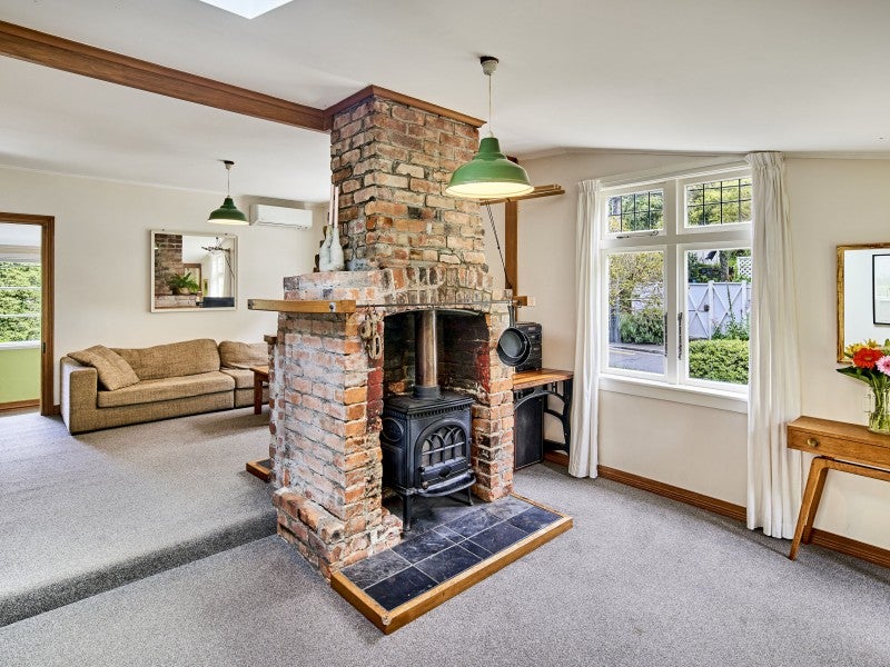 2 Norway Street, Aro Valley, Wellington - Carousel 2