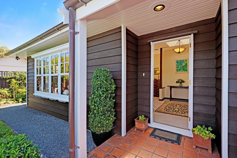 1 Lancaster Street, Karori, Wellington - Carousel 2