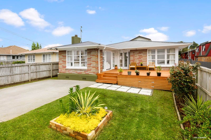 54 Olsen Avenue, Hillsborough, Auckland - Carousel 1