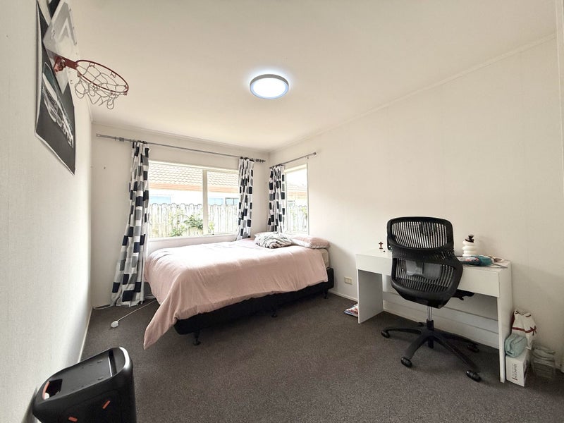 1/11 Keswick Close, Northpark, Auckland - Carousel 18