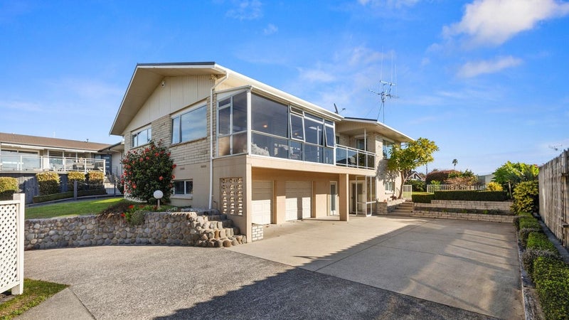 7 Freyberg Street, Otumoetai, Tauranga - Carousel 1