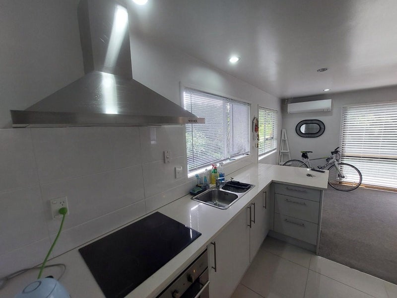 1/14 Barnfield Place, Glendene, Auckland - Carousel 2
