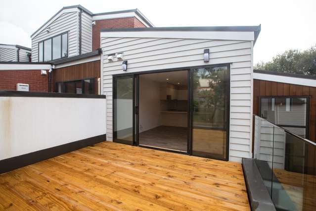21 Harakoa Lane, Mount Roskill, Auckland - Carousel 2