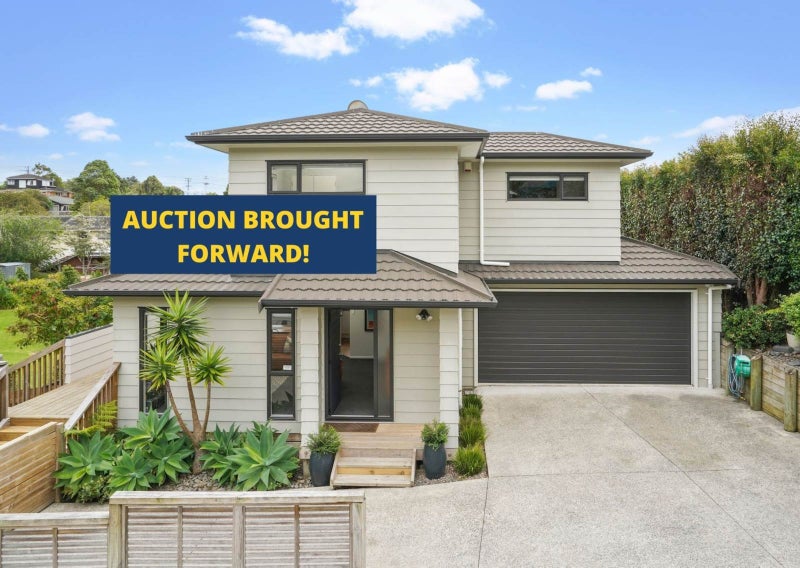 107A Cliff View Drive, Green Bay, Auckland - Carousel 1