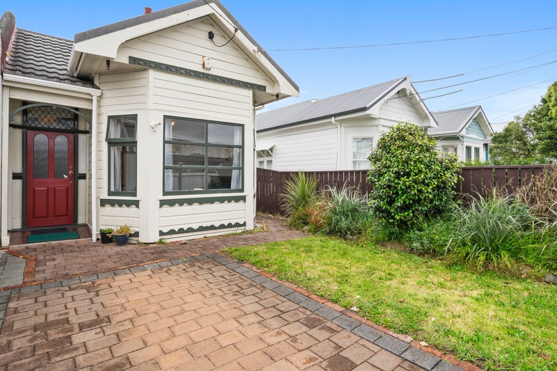 84 Cuba Street, Petone, Lower Hutt - Carousel 1