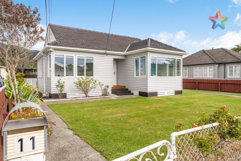 11 Wheatley Street, Naenae, Lower Hutt - Carousel 1