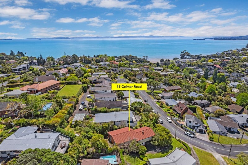15 Colmar Road, Mellons Bay, Auckland - Carousel 1