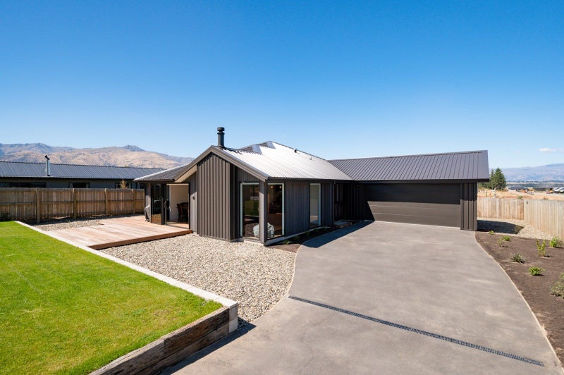 22 Woodpecker Street, Wanaka - Carousel 1