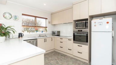 218B Peachgrove Road, Claudelands, Hamilton - Carousel 1