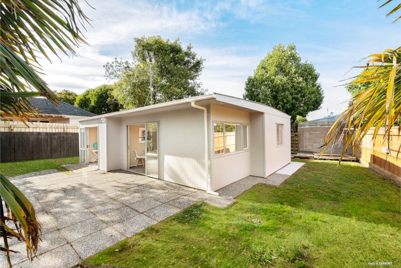 2/27 McDougall Street, Manurewa East, Auckland - Carousel 2