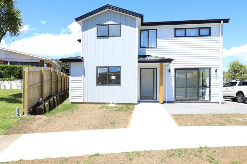 58A Sorrel Crescent, Bucklands Beach, Auckland - Carousel 1