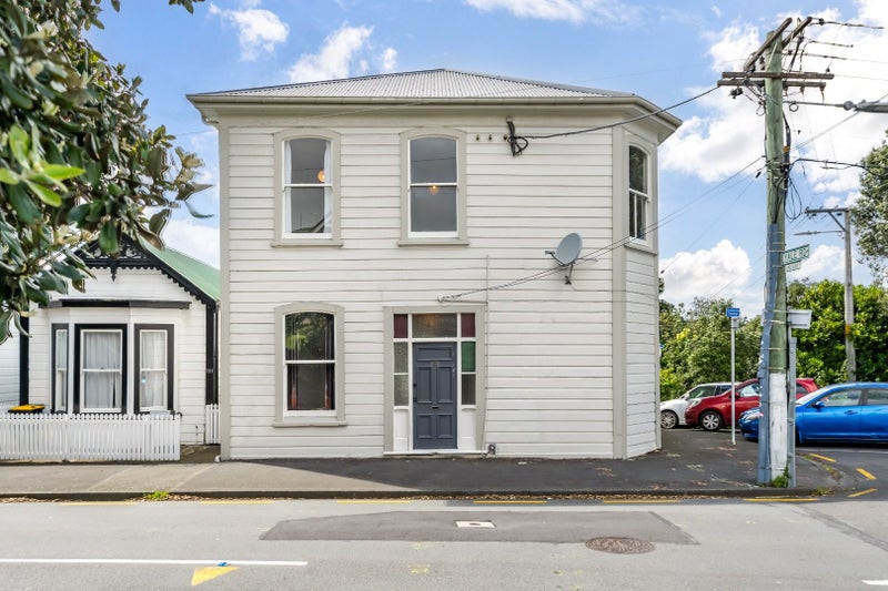 153 Tasman Street, Mount Cook, Wellington - Carousel 1