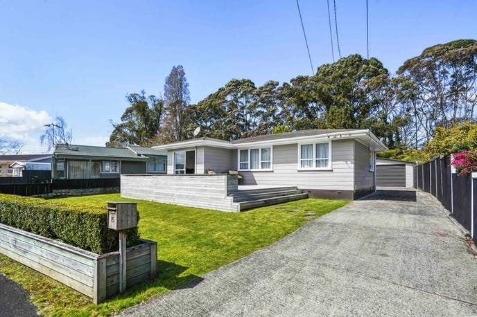 25 Fitzroy Avenue, Fitzroy, Hamilton - Carousel 1