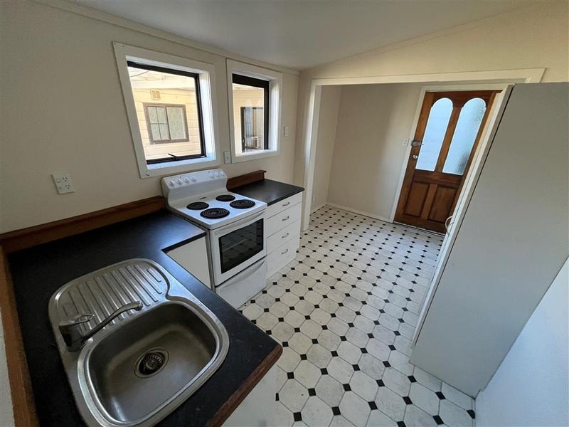 67 Herald Street, Berhampore, Wellington - Carousel 2