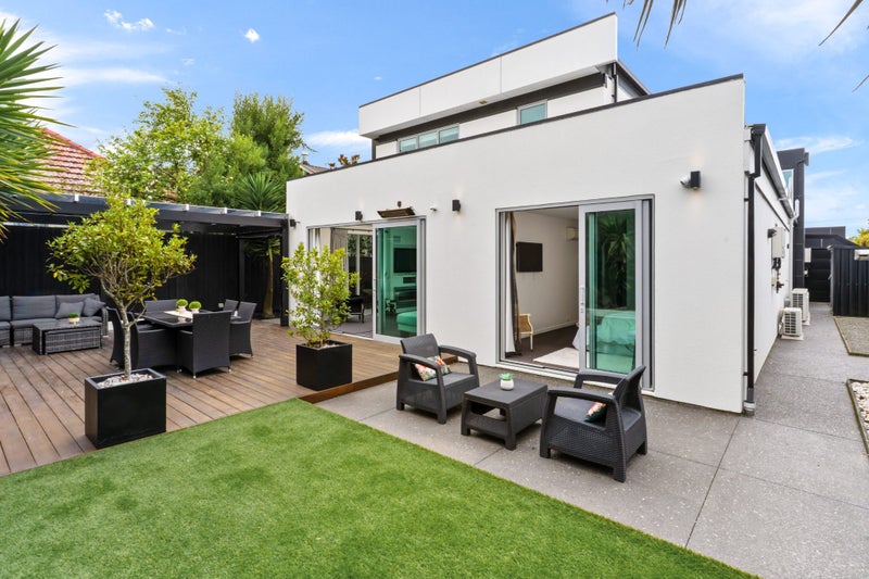 19A Devonport Lane, St Albans, Christchurch - Carousel 1