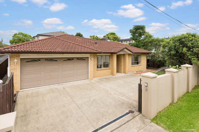231 Lake Road, Belmont, Auckland - Carousel 2