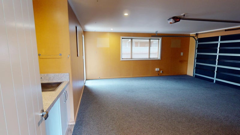 3B Innes Place, Roslyn, Palmerston North - Carousel 15