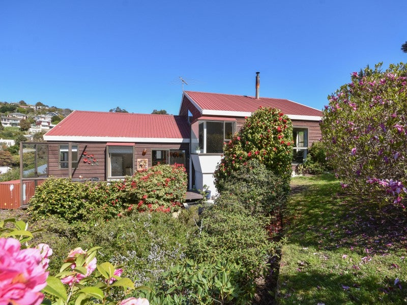 64 Peter Street, Caversham, Dunedin - Carousel 1